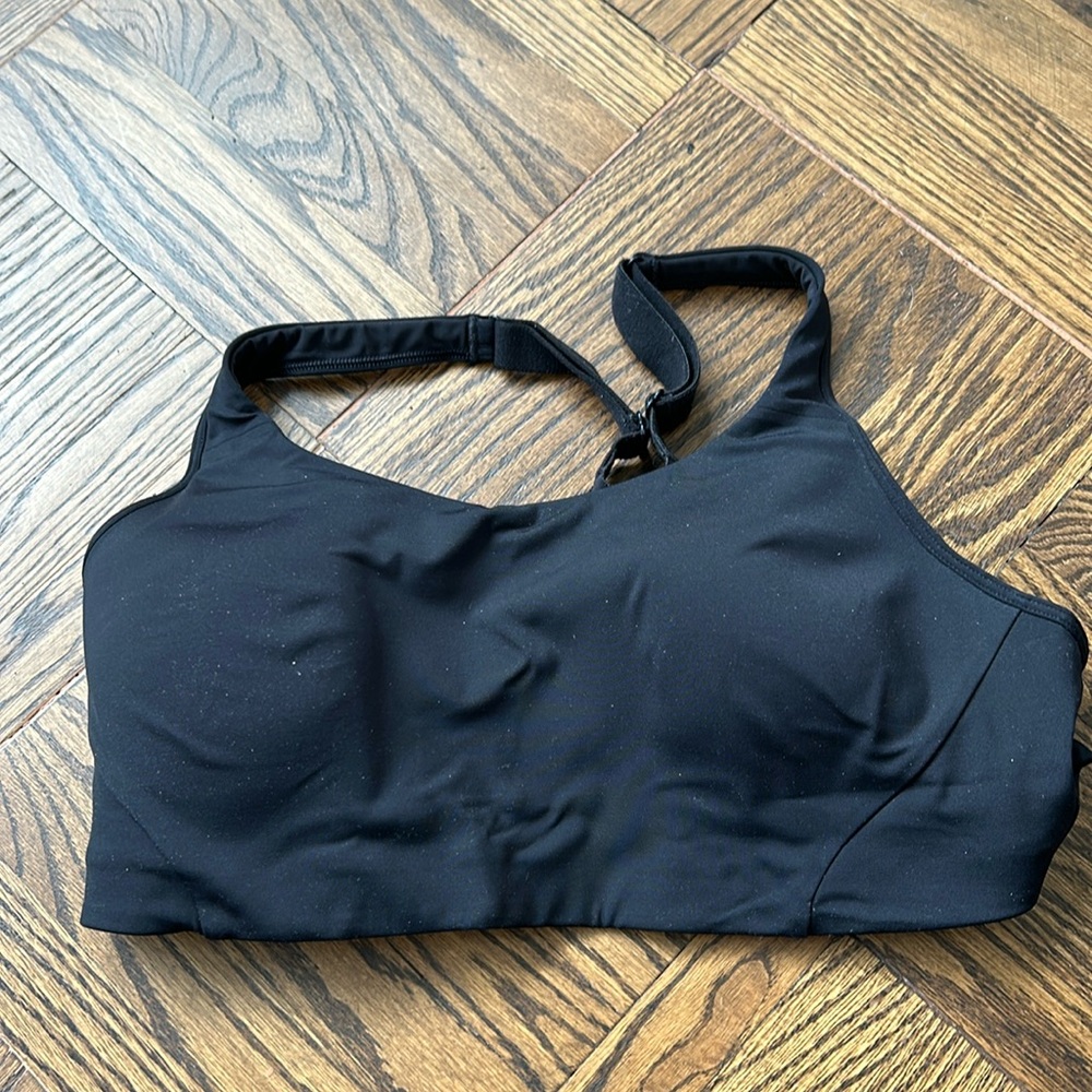 Lululemon black racer back sports bra